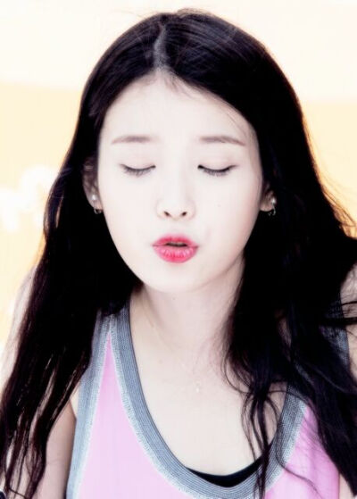 IU不常见美图收藏，快来关注我吧！