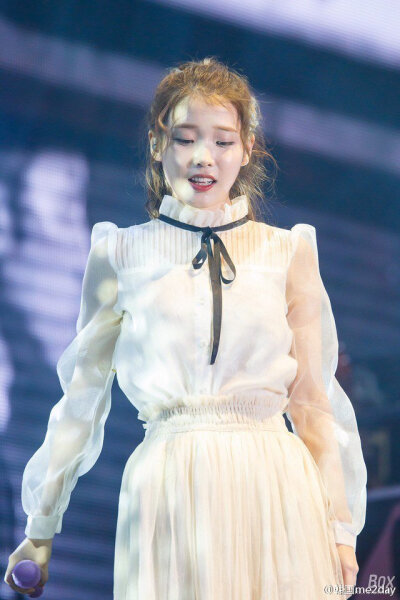 IU不常见美图收藏，快来关注我吧！