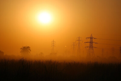 尼罗河上的日升日落。