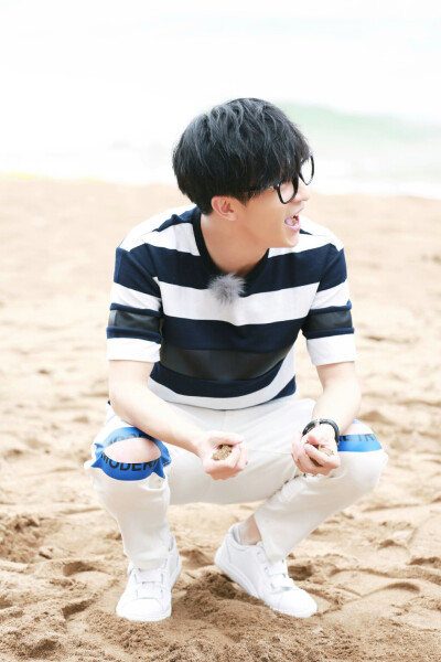 薛之谦 男神 壁纸 世界和平