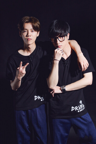 薛之谦 鹿晗 我去上学了2 壁纸 男神