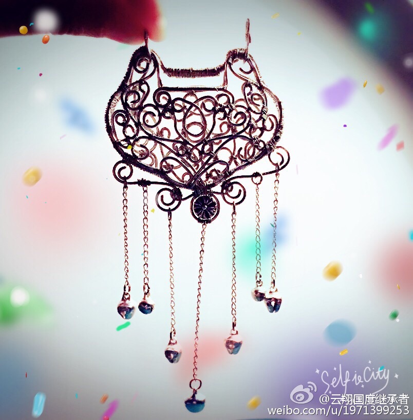 八宝玲珑长命锁