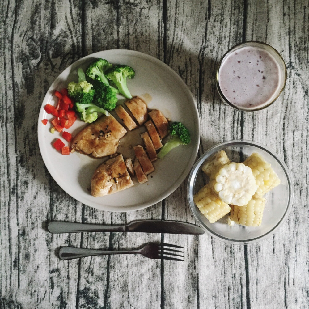 鸡胸肉+红豆酸奶+玉米