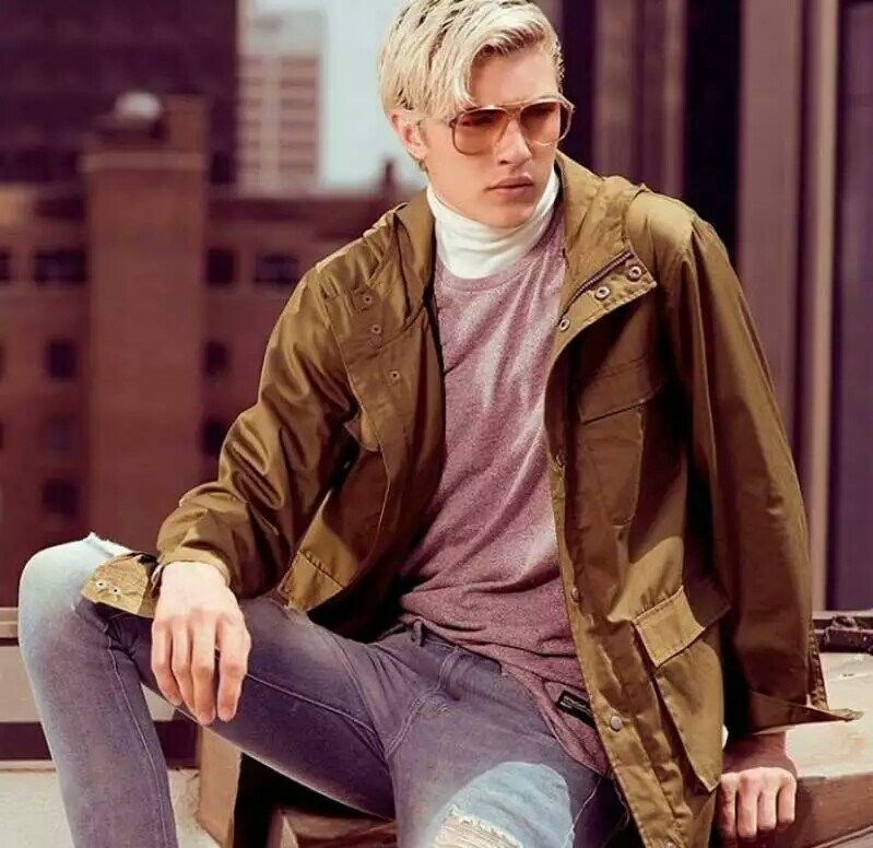 【LUCKY BLUE SMITH】