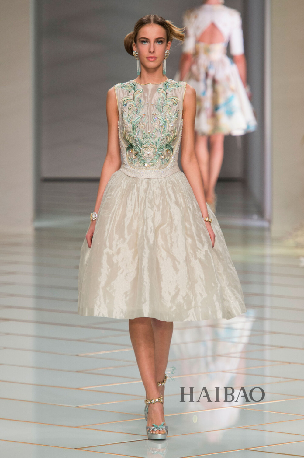 2016春夏高级定制时装周郭培高定秀