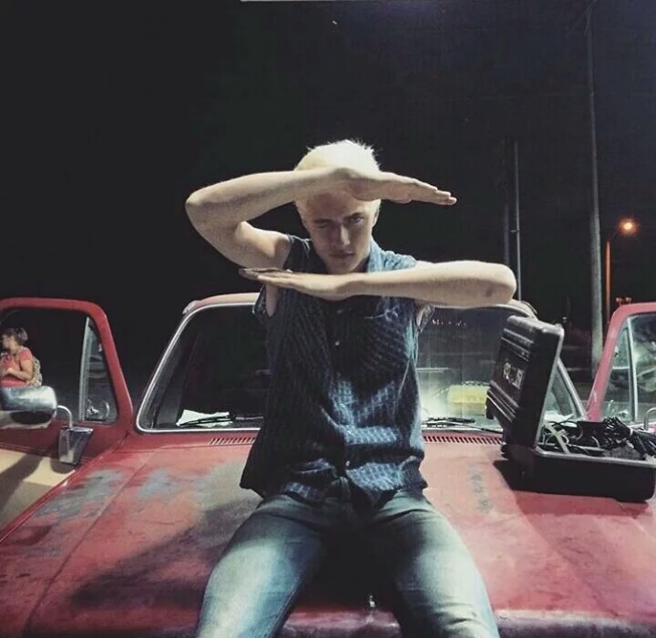 【LUCKY BLUE SMITH】