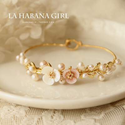 La Habana girl♥店主手作♥独立设计 唯美天然贝壳雕花手工手镯