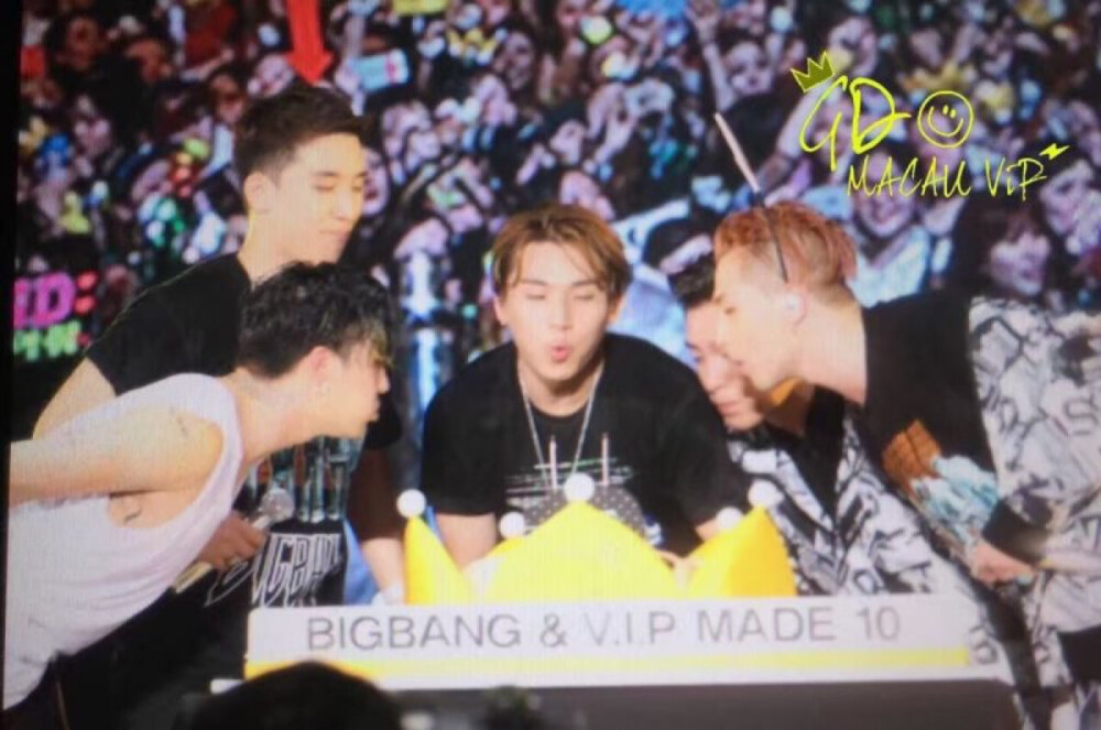 BIGBANG10