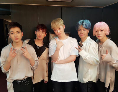 NU'EST 뉴이스트