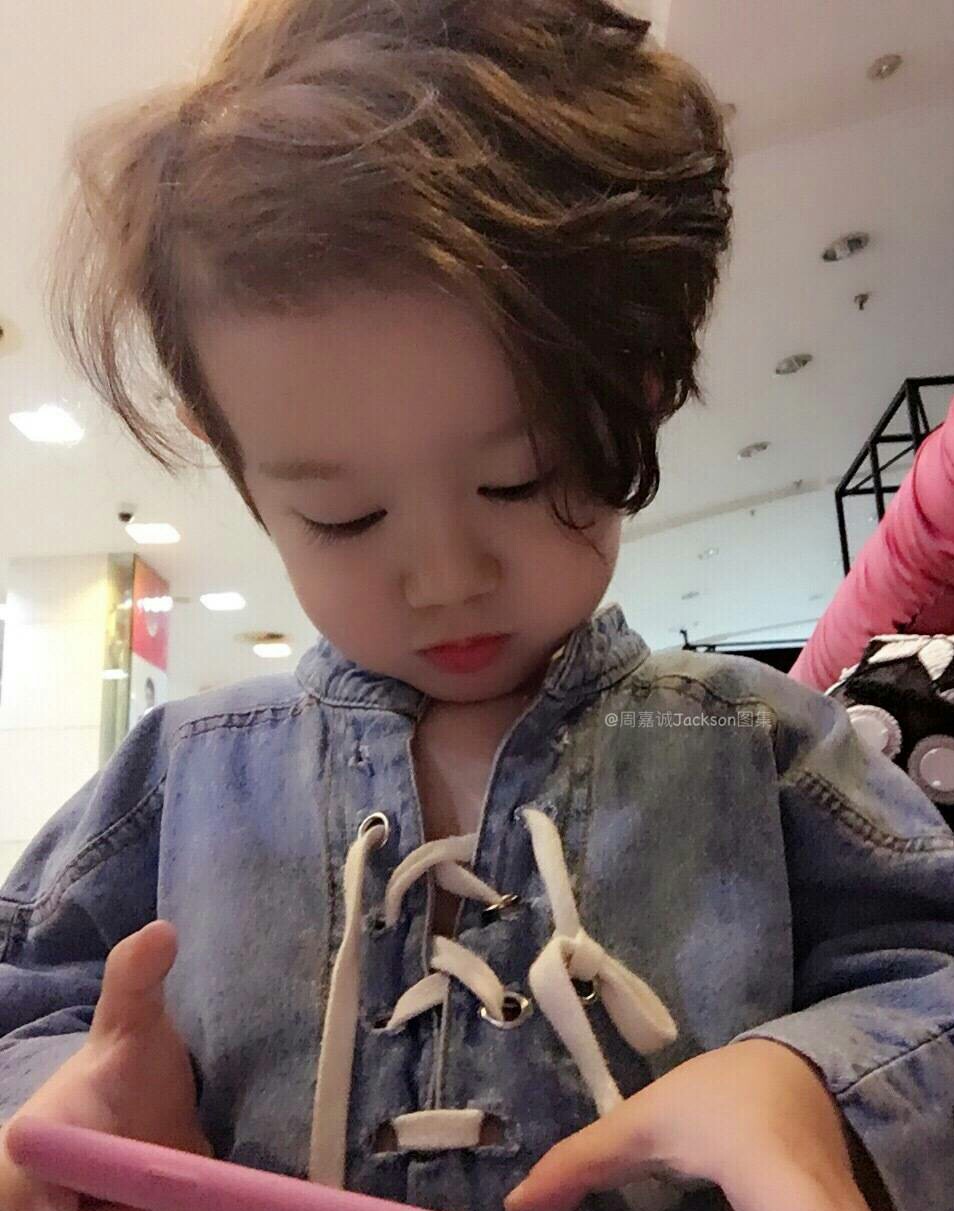 放开我北鼻jackson周嘉诚萌萌哒男宝宝比女宝宝还漂亮