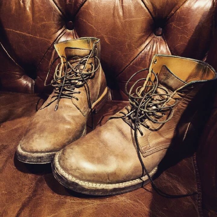 RADIANCE團隊的同仁們穿舊的Viberg Boots