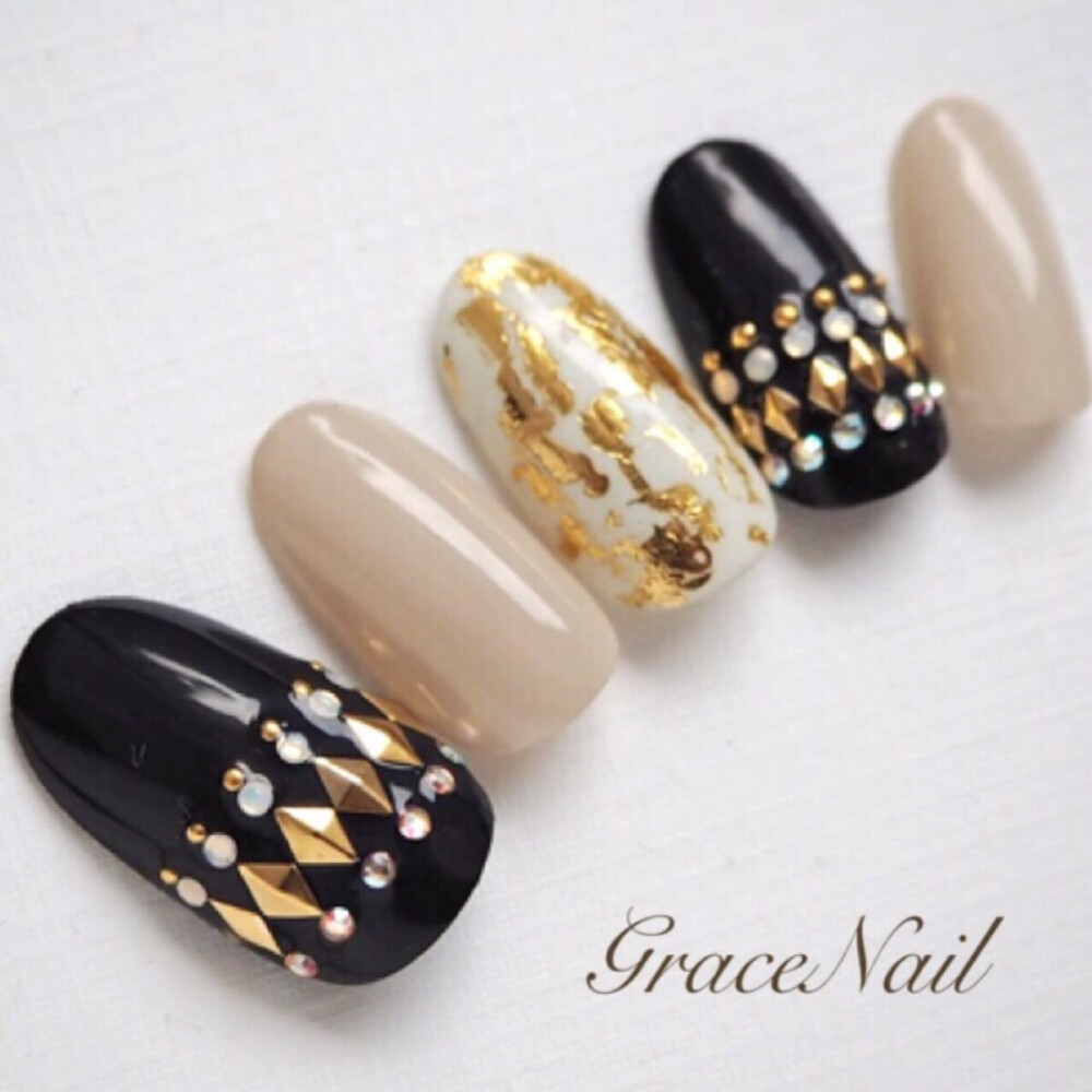 Independent design | oni nail studio 金色锡箔