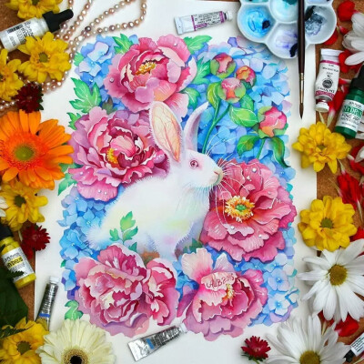 一个叫Anna Bucciarelli的姑娘，最近迷上了中国的十二生肖。她了解了中国人对十二生肖的定义后，拿起画笔，将动物、自然、色彩完美结合了起来。还根据自己的理解，给每一个生肖配上了属于自己的花朵。