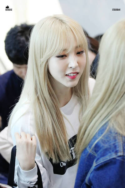 #MAMAMOO# #文星伊# #moonbyul# #玟星#
我喜欢的样子你都有
图cr:19921222.net