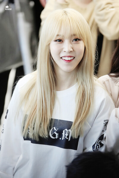 #MAMAMOO# #玟星# #文星伊# #MOONBYUL#
【160831 金浦机场出发6p】
金发星星✨
图cr.19921222.net