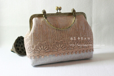 秋冬新款浅花灰色毛呢 复古宫廷风蕾丝花边 手工包口金包 手提包