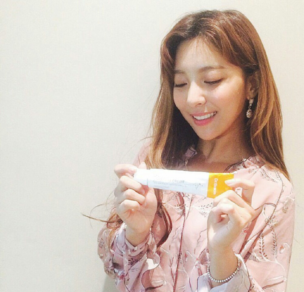 f(x) 朴善怜 Luna