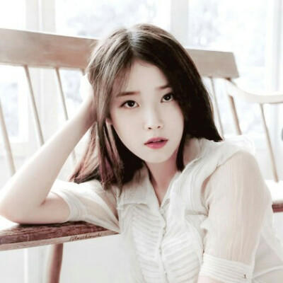 IU