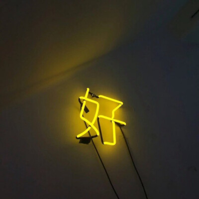 图片：善良久了大声说话是不该出口 呵斥是恶毒. by.沈迟✔️