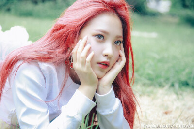 Red Velvet / Russian Roulette / Yeri