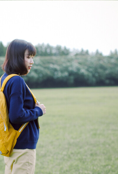 景页页新款韩版女毛衣学生 复古纯色文艺袖条纹打底套头圆领毛衣