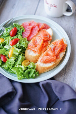 烟熏三文鱼法棍