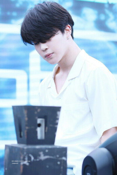 JIMIN(Park Ji Min)
#朴智旻#jinmin#
#花样年华youngforever#bts⭐ #bangtanboys
