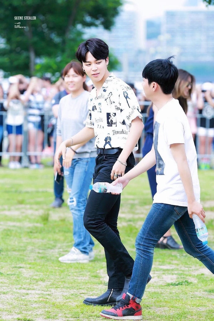 JIMIN(Park Ji Min)
#朴智旻#jinmin#
#花样年华youngforever#bts⭐ #bangtanboys
