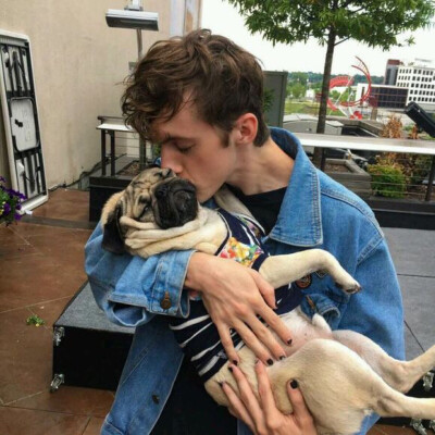 Troye Siven 戳爷