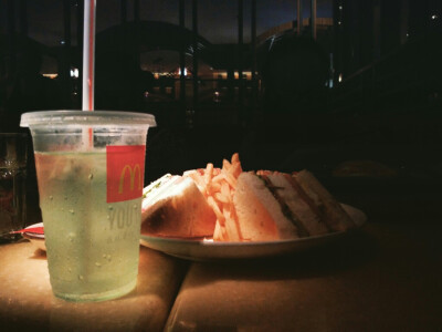 厚蛋三文治 M青柠