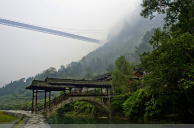 大湘西从不缺少风景，就连高速公路都无比独特！