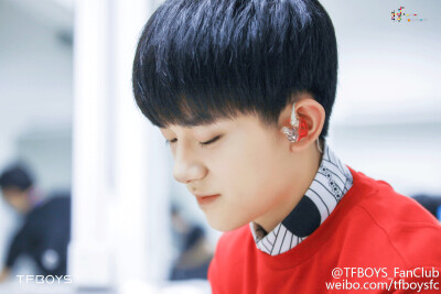 @TFBOYS_FanClub 易烊千玺 yyqx 1128