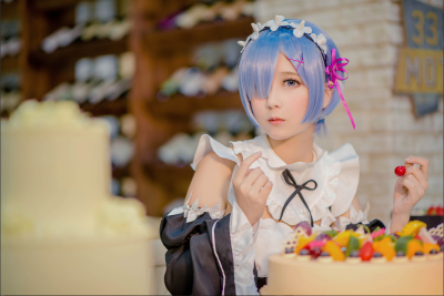 【cos】拉姆蕾姆的日常 蕾姆cn:板儿
摄影：星语 化妆：板儿 后期：板儿