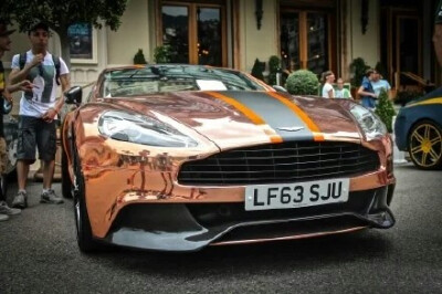 阿斯顿马丁Aston Martin Vanquish~~！