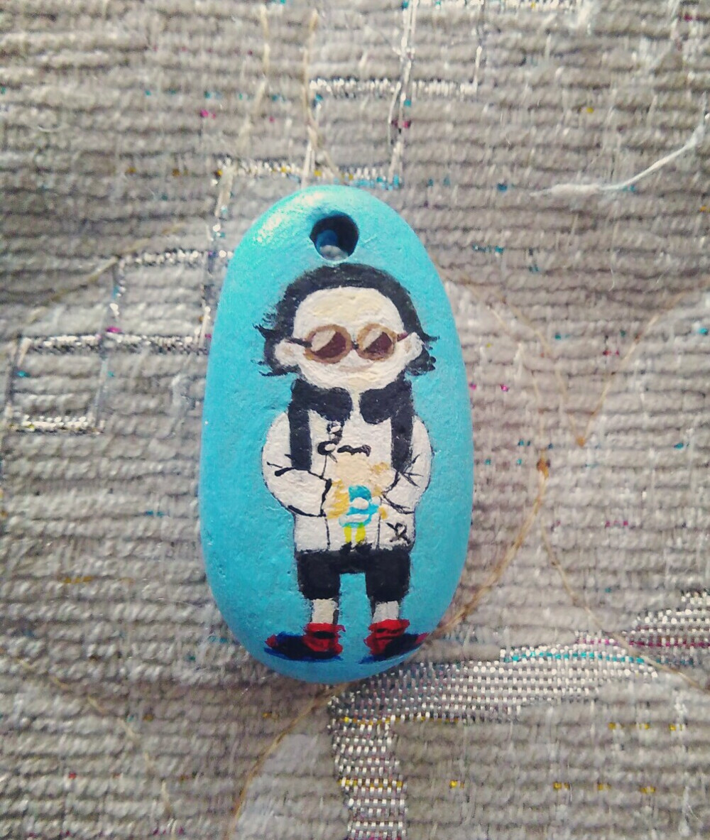 陈奕迅 DIY石头绘项链 喜欢关注我