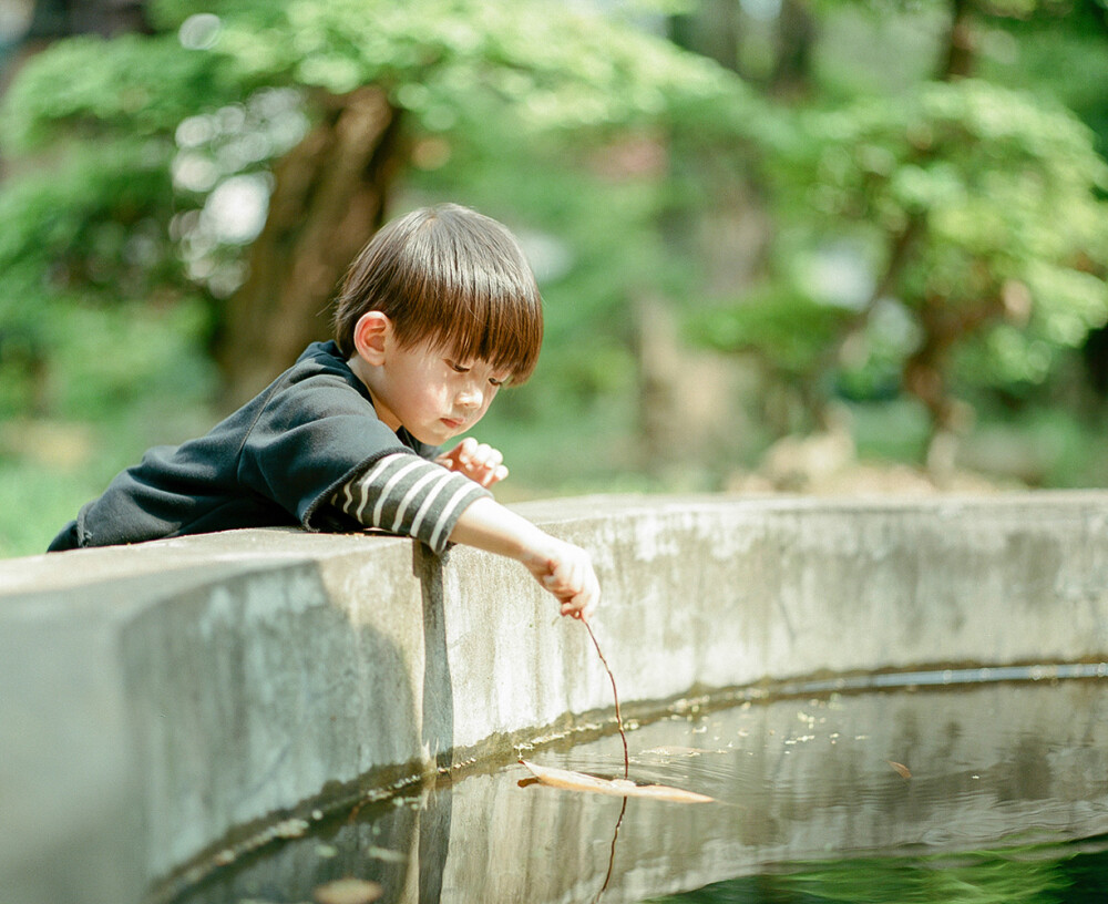 By PENTAX67II 105MM F2.4