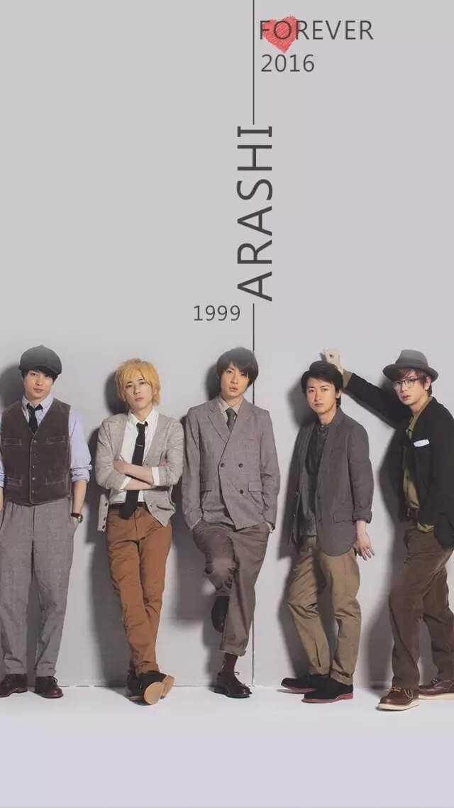 Arashi 我擔盛世美顏 17週年おめでとう！誓えるよこの愛を100年先も 笑顔が咲いてますように ずっとずっと心にあるんだ だからこそ伝えてみたいんだ ありがとう これからもありがとう 5人でいる ずっといる