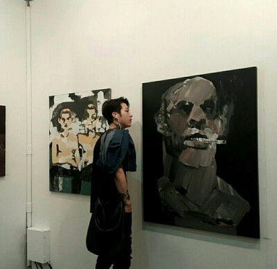 男头像
气质 韩日系 意境 全身图
by图姨