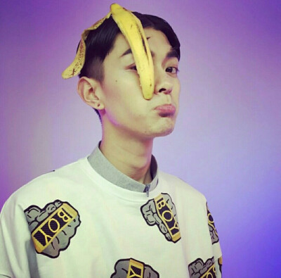 男头像
气质 韩日系 意境 全身图
by图姨