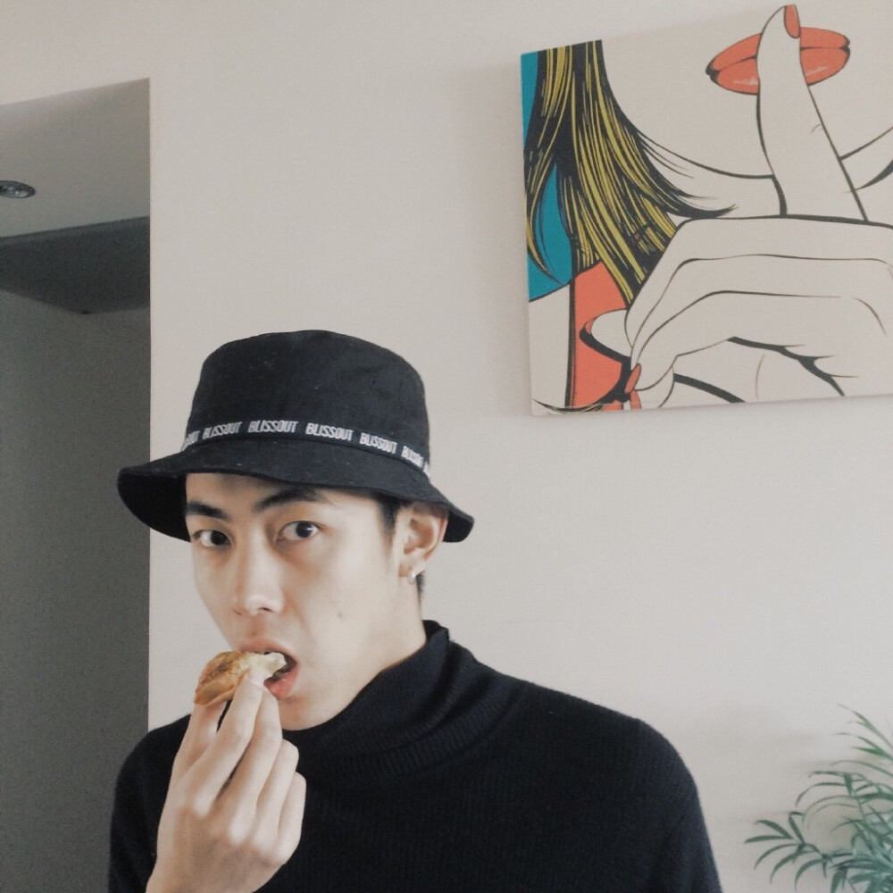 男头像
气质 韩日系 意境 全身图
by图姨