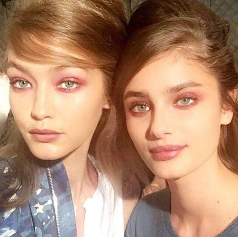 贝拉哈迪德&taylor hill