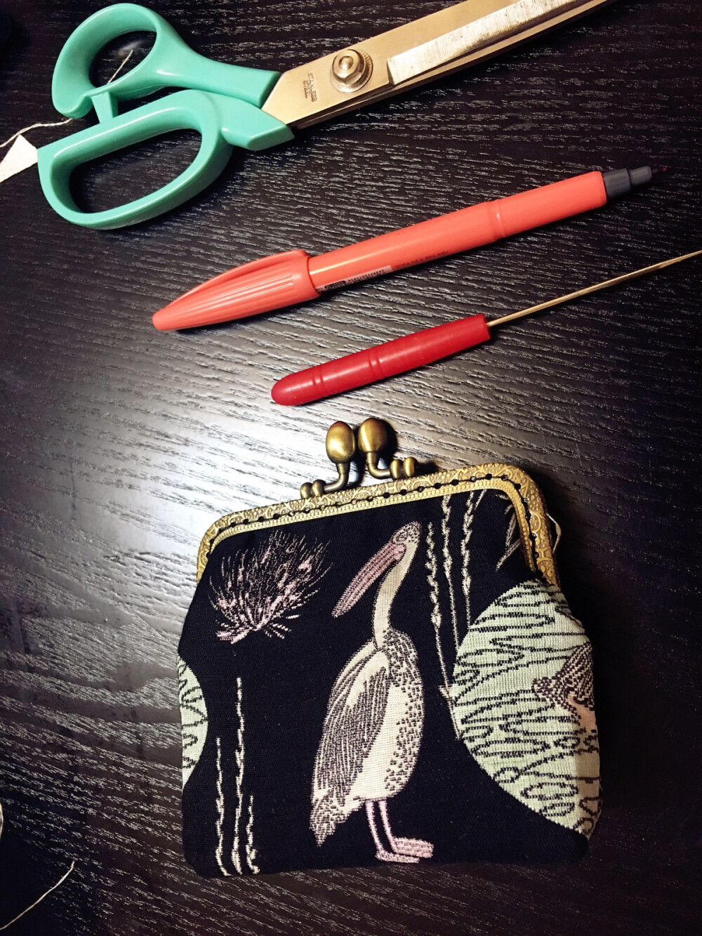 纯手工制作原创布艺提花天鹅款口金包