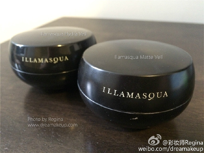 #美妆大赏##妆前保养/打底篇# ILLAMASQUA Hydra Veil & Matte Veil。去年发现的无敌霹雳妆前打底，曾在微博推荐后澳洲的专柜还一度卖断货。分为两款 Hydra Veil （适合混合、干和敏感皮），富含海藻精华、用起来很想保养品的妆前打底，质地是透明Jelly ，容易推开吸收也快。请继续看截图