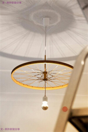 　　动手能力强的赶紧来挑战，把家里不用的物件好好利用起来，搭配上灯泡、灯管就大功告成了。