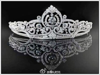 #新娘配饰#完整你的公主梦！这些bling bling 的皇冠简直不能更赞好吗？！