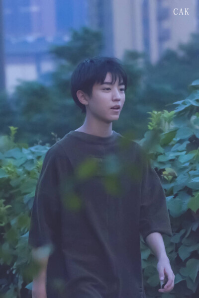 #启航吧！王俊凯# #王俊凯# 160918 我们的少年时代拍摄@TFBOYS-王俊凯 