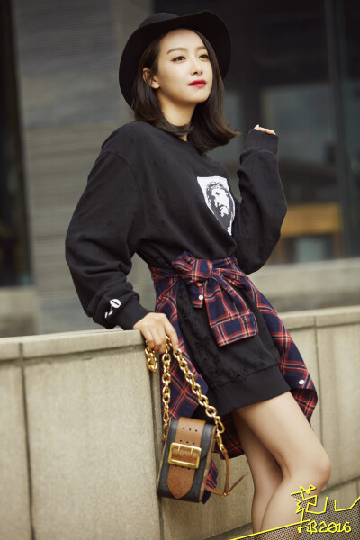 #一不小心范儿五年# @宋茜 X @FireBible 衬衫：@Levis中国 