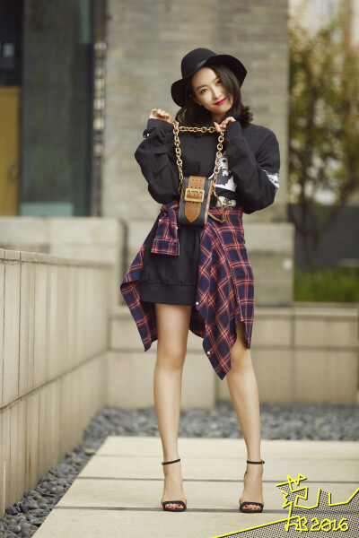 #一不小心范儿五年# @宋茜 X @FireBible 衬衫：@Levis中国 