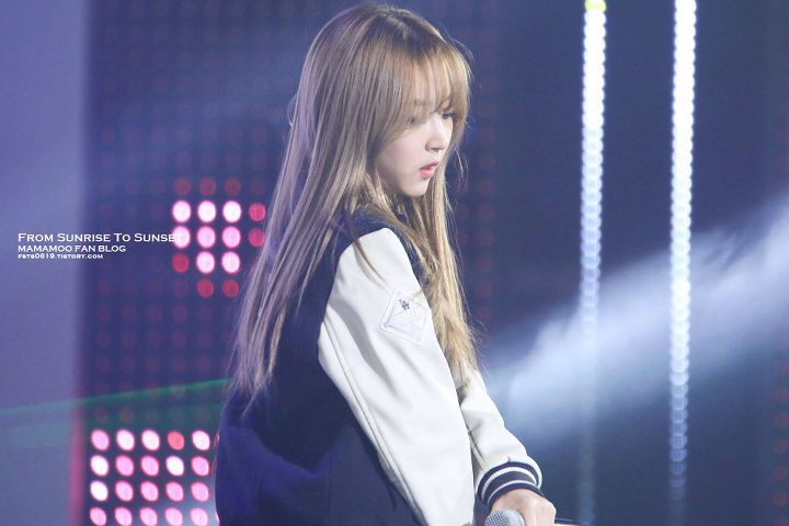#MAMAMOO# #玟星# #文星伊# #MOONBYUL#
【151203 蔚山公演饭拍实图9p】
图cr.FSTS0619