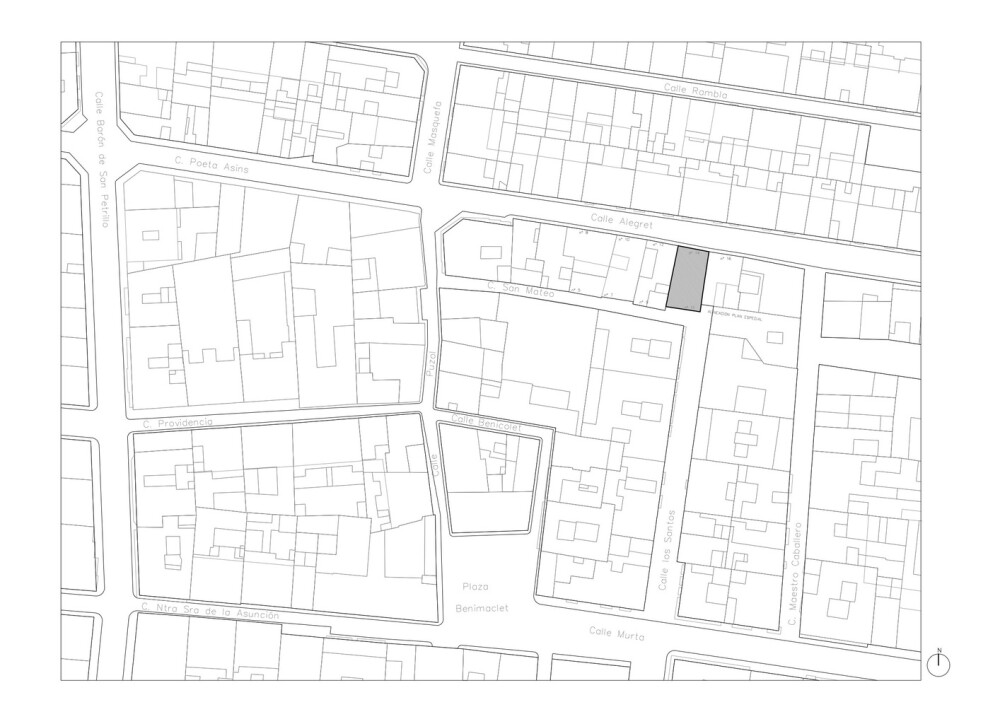 【Benimaclet 院落住宅 / Gradolí & Sanz】
建筑师Gradolí & Sanz
地址Carrer d'Alegret, 14, 46020 València, Valencia, Spain
责任建筑师Carmel Gradolí, Arturo Sanz
建筑面积108.0 平方米
项目年份2014
摄影师Mariela Apollonio
施工方Ensecon Obras S.L.
造价预算Julia Fernández Sorókina
室内及灯光设计Carmen González Úbeda